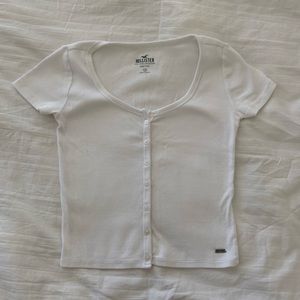 hollister white button baby tee